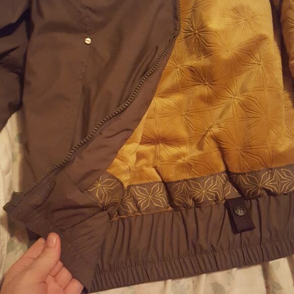 Helly Hansen fur lined hooded coat. Small - Picture 4 of 7